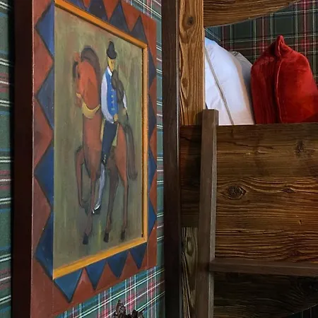 Bull Apartment