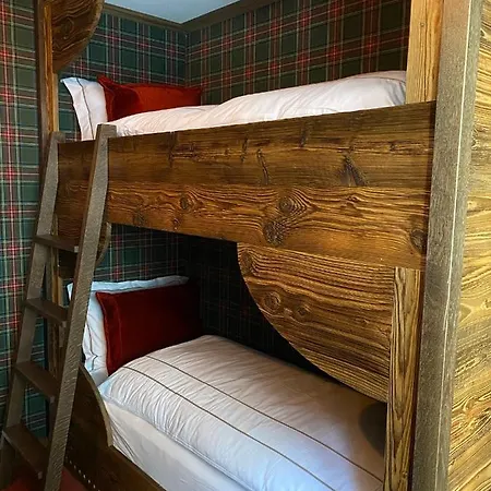 Bull Apartment *